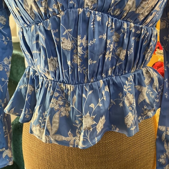 WAYF - Sky Blue Toile Crop Top - Picture 3 of 8